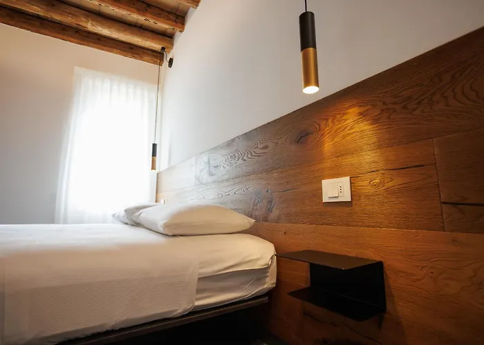 1823 3* Κιότζα