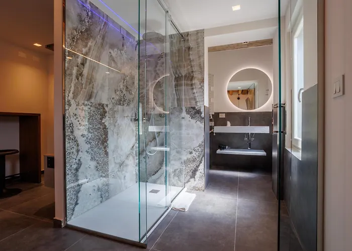 1823 3* キオッジャ