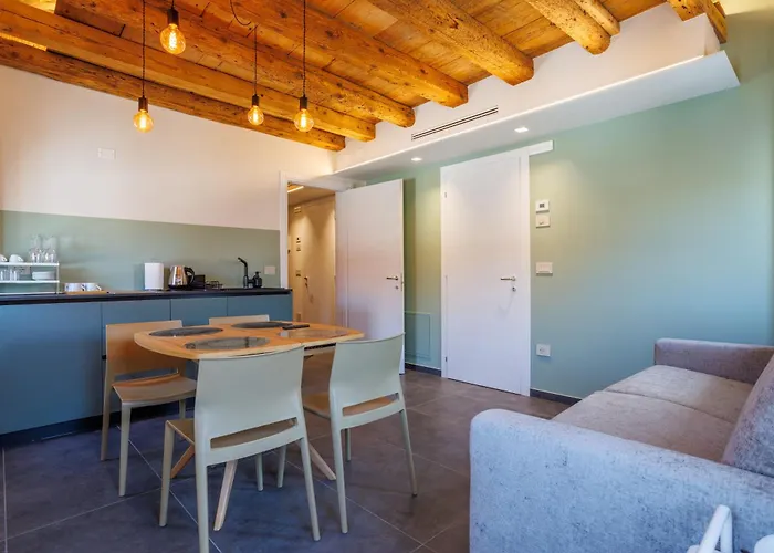 Πανσιόν 1823 Κιότζα